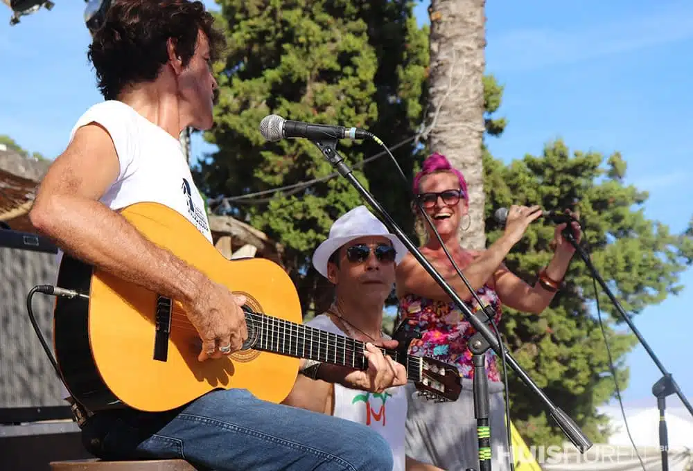 Muziek Cala Llonga avondmarkt